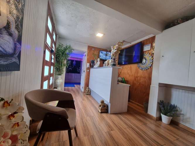 Se vende maravilloso spa de lujo con casa independiente en su segundo piso a 15.000 UF