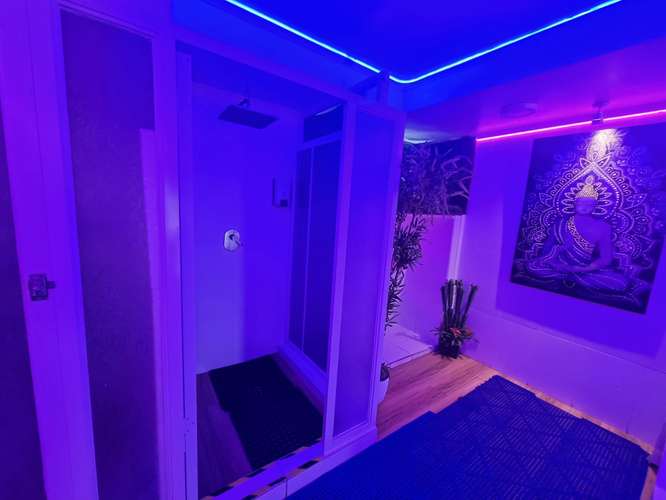 Se vende maravilloso spa de lujo con casa independiente en su segundo piso a 15.000 UF