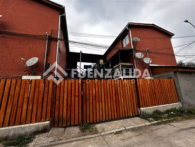 Departamento en venta de 2 dorm. con Patio en Maipú