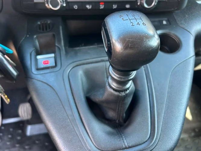 PEUGEOT PARTNER PARTNER L1 BLUEHDI 100 - 2023 | 4661 - Imagen 11