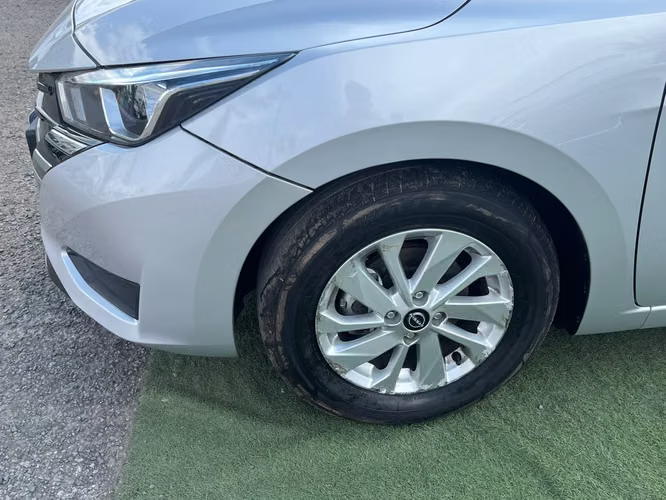 Nissan Versa 1.6 SENSE 4X2 MT 4P 2025 - Imagen 10