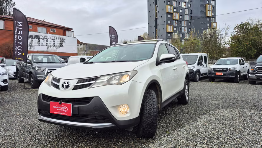 TOYOTA RAV4 2015