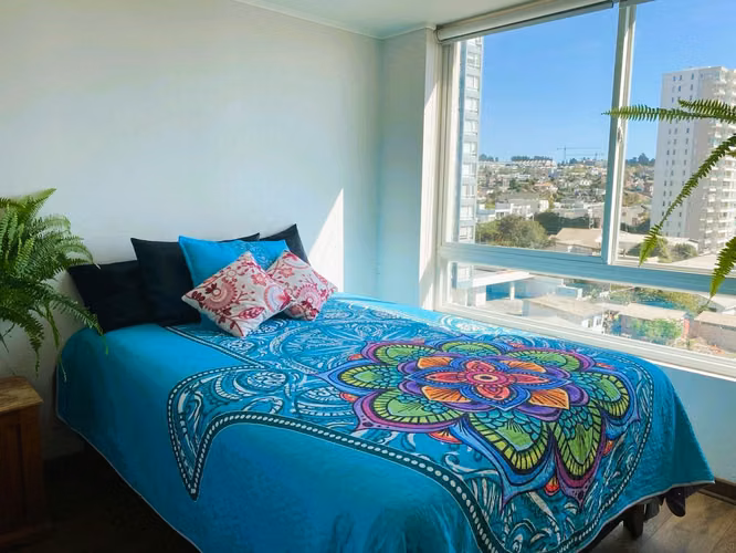 ARRIENDO : Soleado depto. Con Con | Vista maravillosa al mar | 2dorm,1b y 1est
