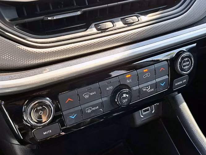 JEEP COMPASS 2024 - Imagen 19