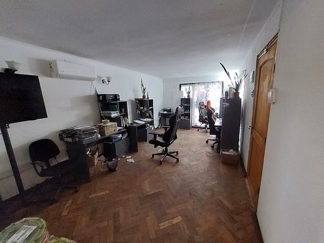 AMPLIA CASA CON OFICINAS Y GALPÓN CALLE LIBERTAD MAIPÚ - Imagen 5