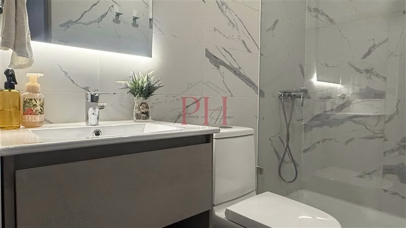Exclusivo Dúplex Penthouse en Vitacura estilo Townhouse - Imagen 11