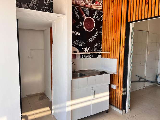 ARRIENDO LOCAL COMERCIAL ESQUINA HEROES
