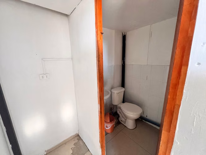 ARRIENDO LOCAL COMERCIAL ESQUINA HEROES - Imagen 20