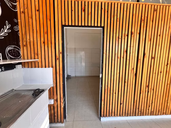 ARRIENDO LOCAL COMERCIAL ESQUINA HEROES - Imagen 15