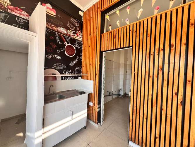 ARRIENDO LOCAL COMERCIAL ESQUINA HEROES
