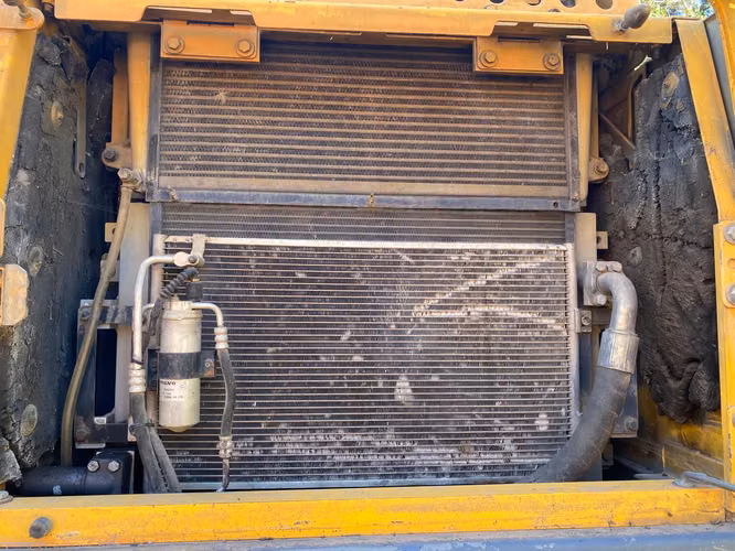 Excavadora Volvo EC 210B LC Año 2007 - Imagen 15