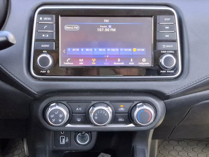 Nissan Versa 1.6 SENSE 4X2 MT 4P 2025 - Imagen 16