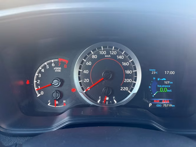 TOYOTA COROLLA CROSS 2.0  SEG AT