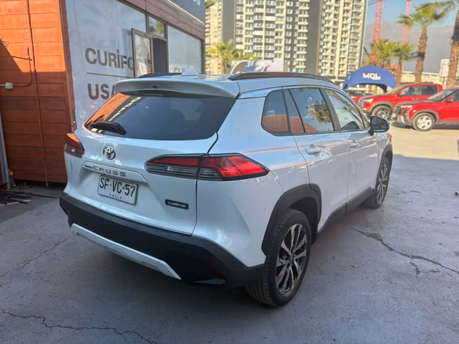 TOYOTA COROLLA CROSS 2.0  SEG AT