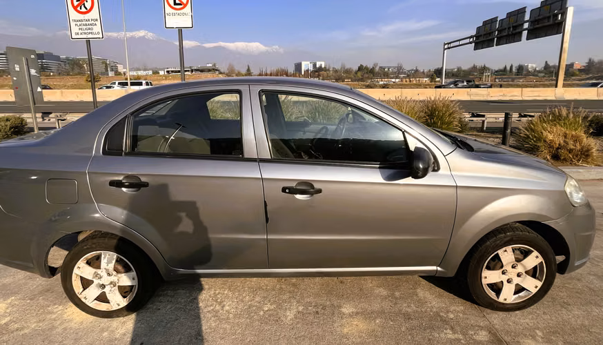 Chevrolet Aveo LS ABS 2009 | Única dueña | 181.949 km reales - Imagen 2