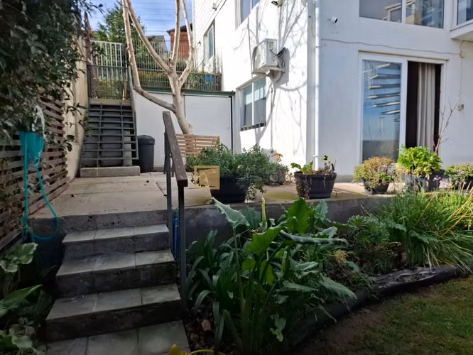 Elegante Casa en venta 5D4B en Barrio Norte Villa Alemana - Imagen 3
