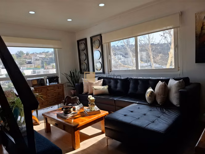 Elegante Casa en venta 5D4B en Barrio Norte Villa Alemana - Imagen 10