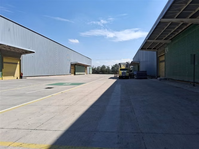 ARRIENDO BODEGA 2023M2/LAS ACACIAS-CHENA-RUTA 5-SAN BERNARDO