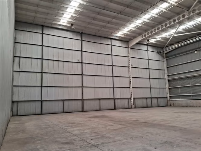 ARRIENDO BODEGA 2023M2/LAS ACACIAS-CHENA-RUTA 5-SAN BERNARDO