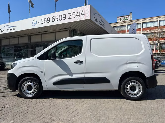 PEUGEOT PARTNER HDI 92 L1 1.6 - 2023 | 4622 - Imagen 7