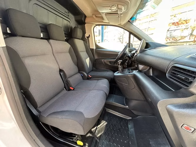 PEUGEOT PARTNER HDI 92 L1 1.6 - 2023 | 4622 - Imagen 17