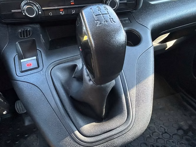 PEUGEOT PARTNER HDI 92 L1 1.6 - 2023 | 4624 - Imagen 12