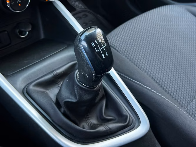 CHEVROLET ONIX RS 1.0 TURBO MT 2022 - Imagen 17