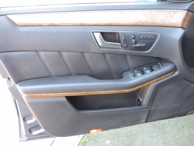 MERCEDES-BENZ E250 CGI 2012 - Imagen 5