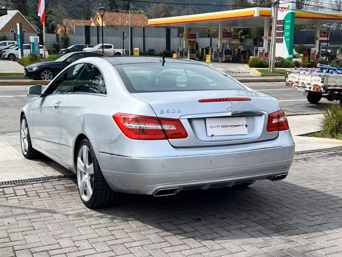 MERCEDES-BENZ E500 COUPE 2011 - Imagen 6