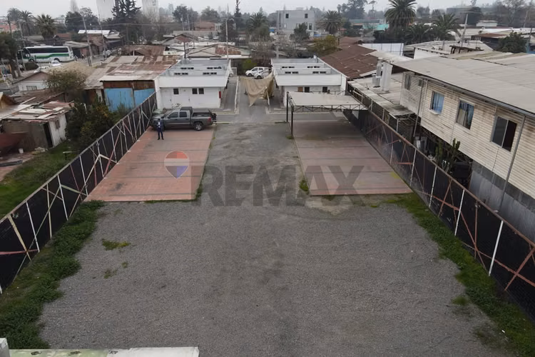 Strip center en pleno centro de buin - Imagen 2