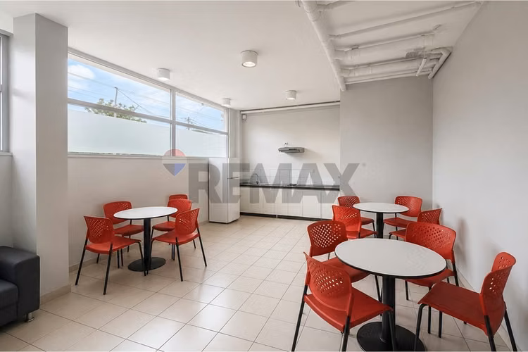 Acogedor  céntrico en santiago ideal inversión - Imagen 17