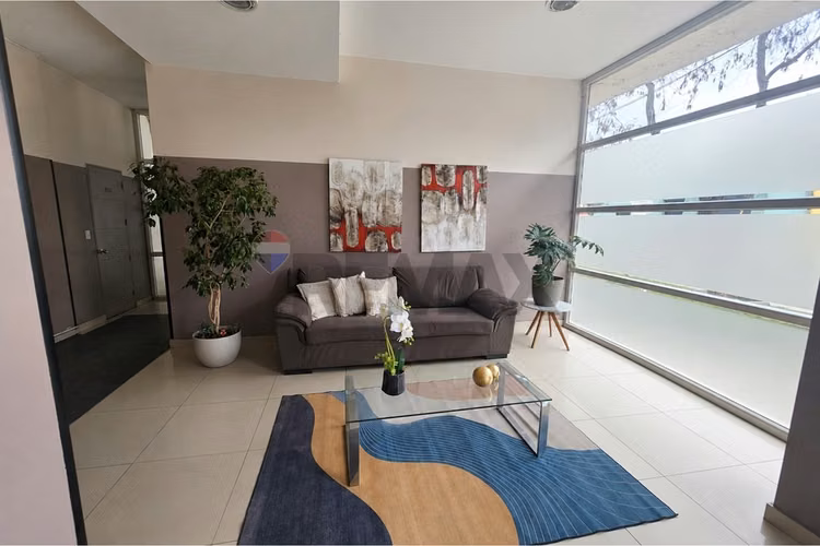 Acogedor  céntrico en santiago ideal inversión - Imagen 3