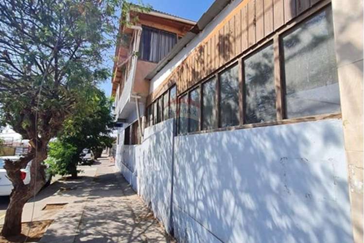 Gran casa esquina en venta coviefi 8d 5b - Imagen 3