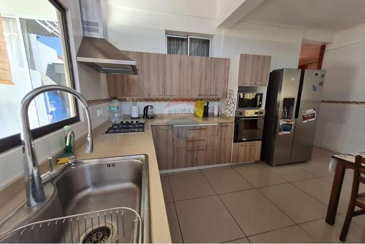 Gran casa esquina en venta coviefi 8d 5b - Imagen 22