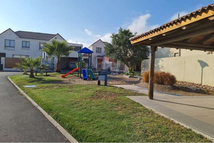 Amplia casa en venta 3d 3b costa laguna - Imagen 23
