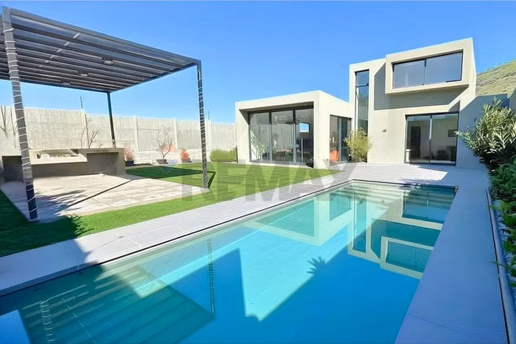 Tu próximo hogar! 3d + serv, piscina y quincho