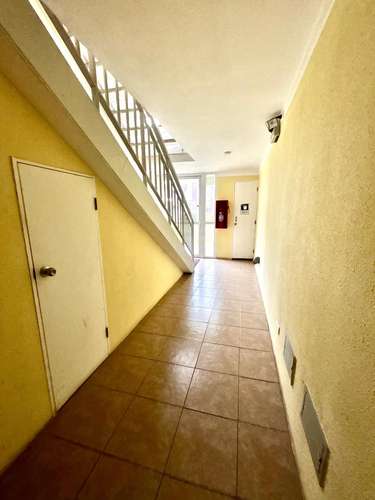 DEPARTAMENTO 3D2B EN 1ER PISO CON 2 ESTACIONAMIENTOS - Imagen 5
