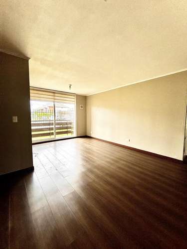 DEPARTAMENTO 3D2B EN 1ER PISO CON 2 ESTACIONAMIENTOS - Imagen 3