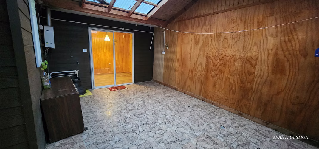 CASA 2 PISOS EN ARRIENDO EN SECTOR BOSQUEMAR