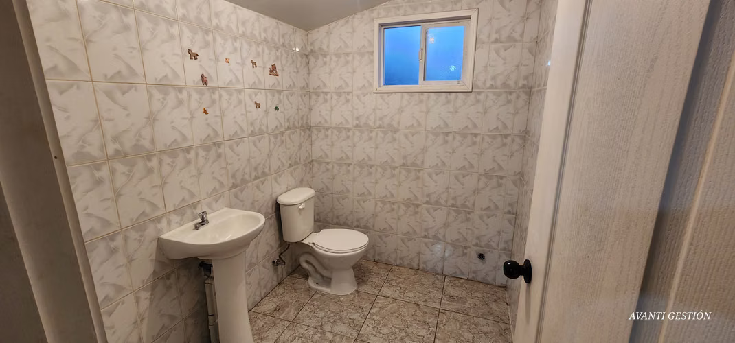 CASA 2 PISOS EN ARRIENDO EN SECTOR BOSQUEMAR