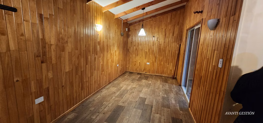 CASA 2 PISOS EN ARRIENDO EN SECTOR BOSQUEMAR