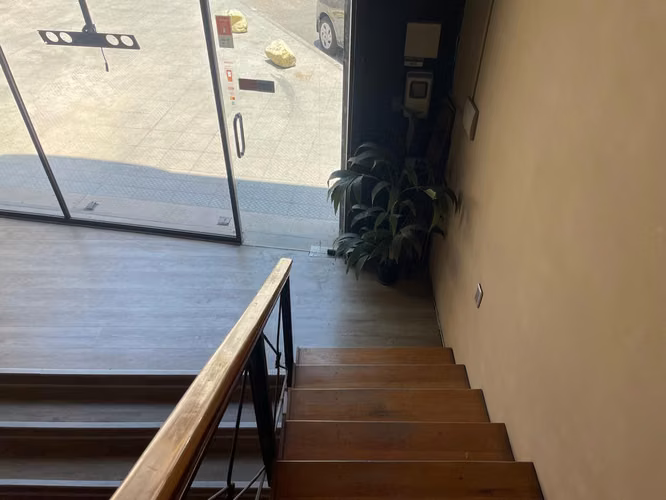 ARRIENDO LINDO LOCAL COMERCIAL CERCANO A CANALES DE TV