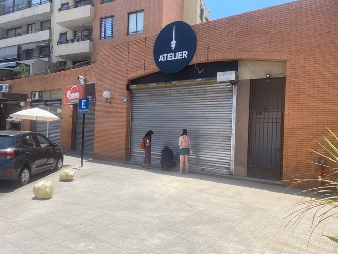 ARRIENDO LINDO LOCAL COMERCIAL CERCANO A CANALES DE TV