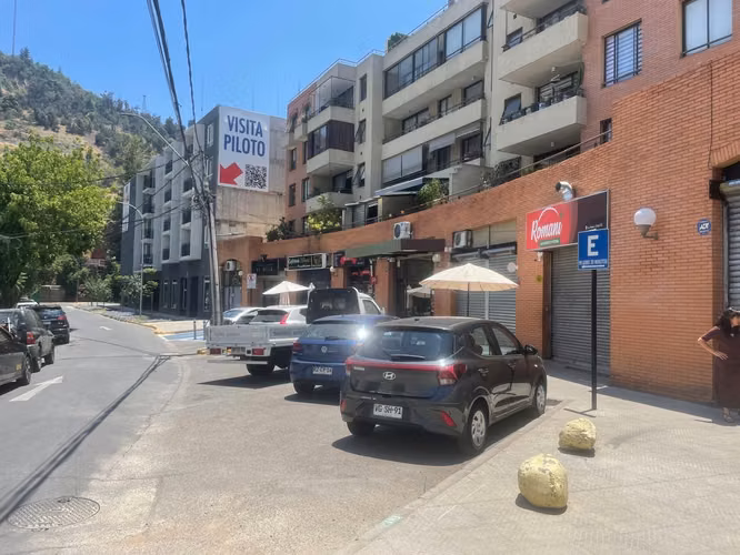 ARRIENDO LINDO LOCAL COMERCIAL CERCANO A CANALES DE TV