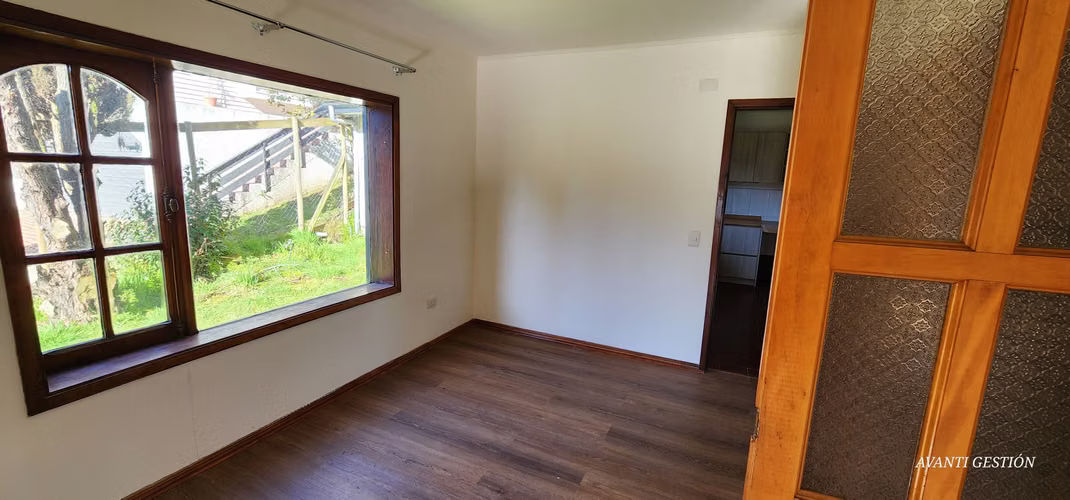 CASA COMERCIAL EN ARRIENDO EN CALLLE REGIMIENTO
