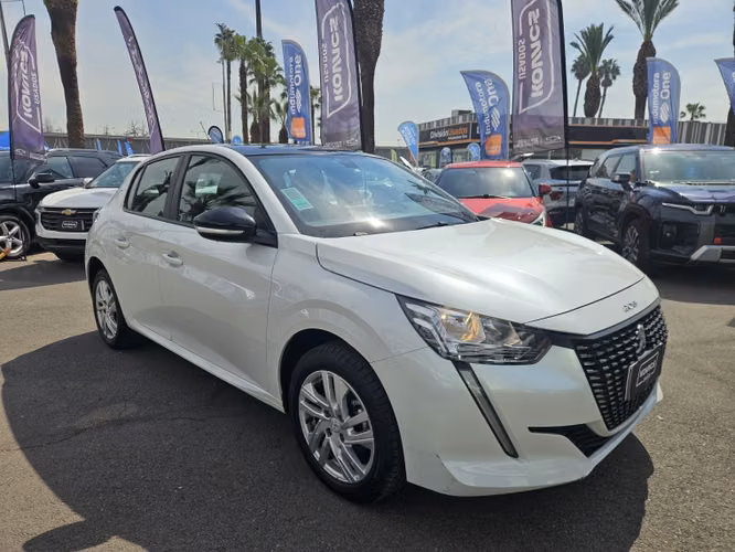 Peugeot 208 Style Puretech 75 1.2 2024 - Imagen 3