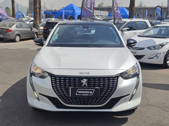 Peugeot 208 Style Puretech 75 1.2 2024 - Imagen 2