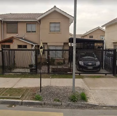 Casa en venta de 3 dorm. 3 baños en Padre Hurtado
