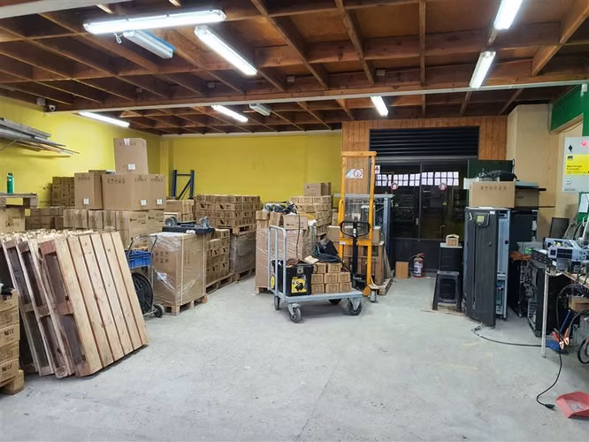VENDO, L COMERCIAL , OFICINA, BODEGA, CON PATENTE, VEGA PO - Imagen 37