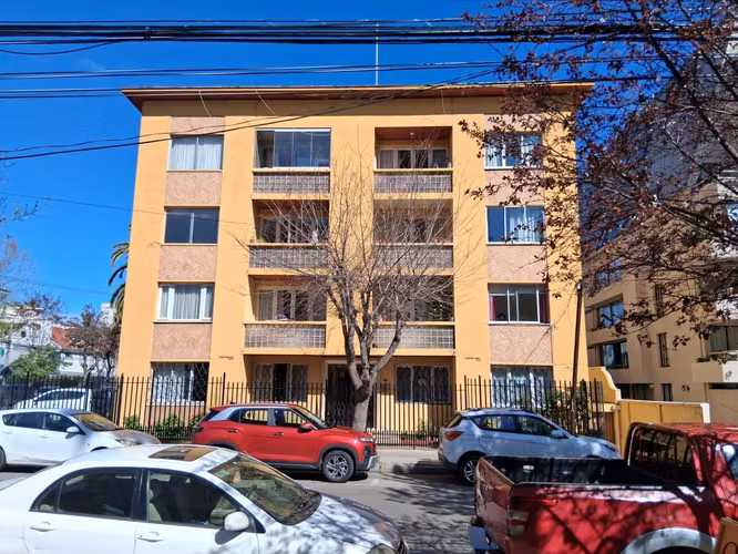 Venta depto. 3 domitorios, 2 baños, poniente de Vi